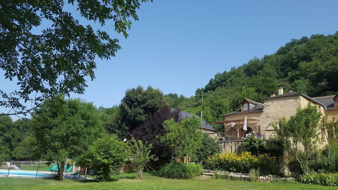 La Ferme Des Andes - Gite L'Atelier Quins Exterior photo